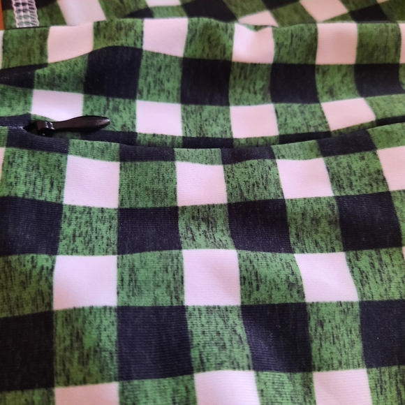 Albion Green and White Checkered Leggings - Picture 4 of 6